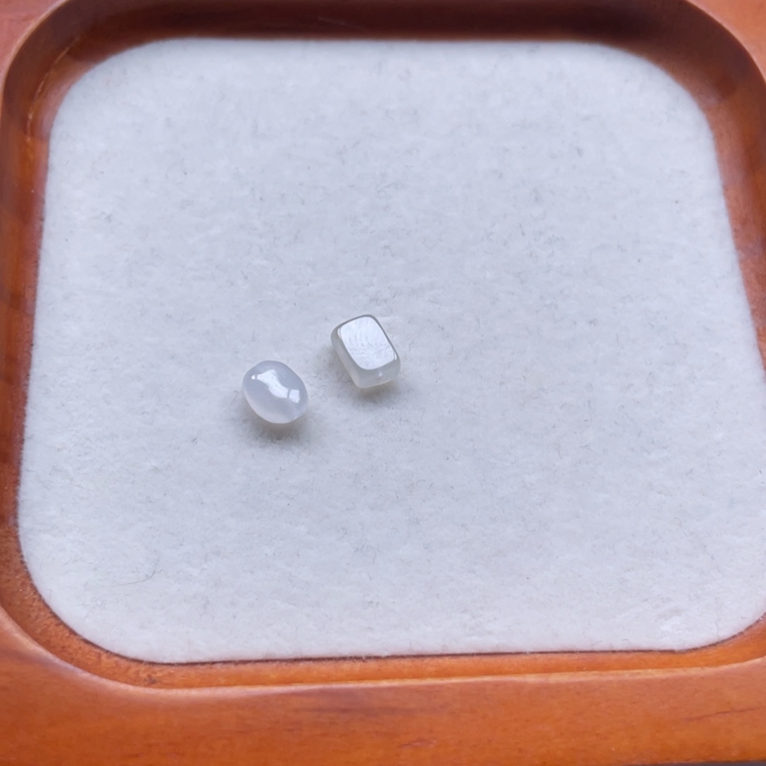 *****翡翠散珠通孔枣珠卡7