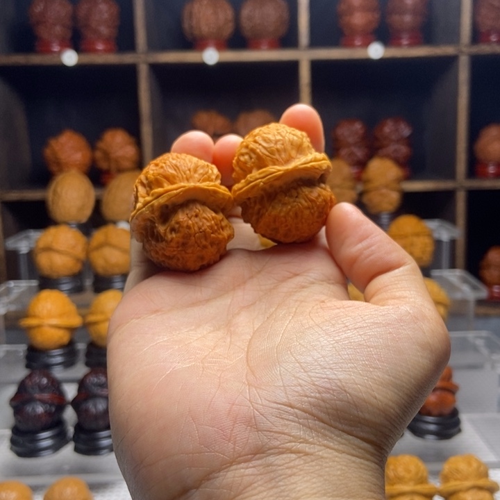 文玩核桃吊坠芙蓉绣球1