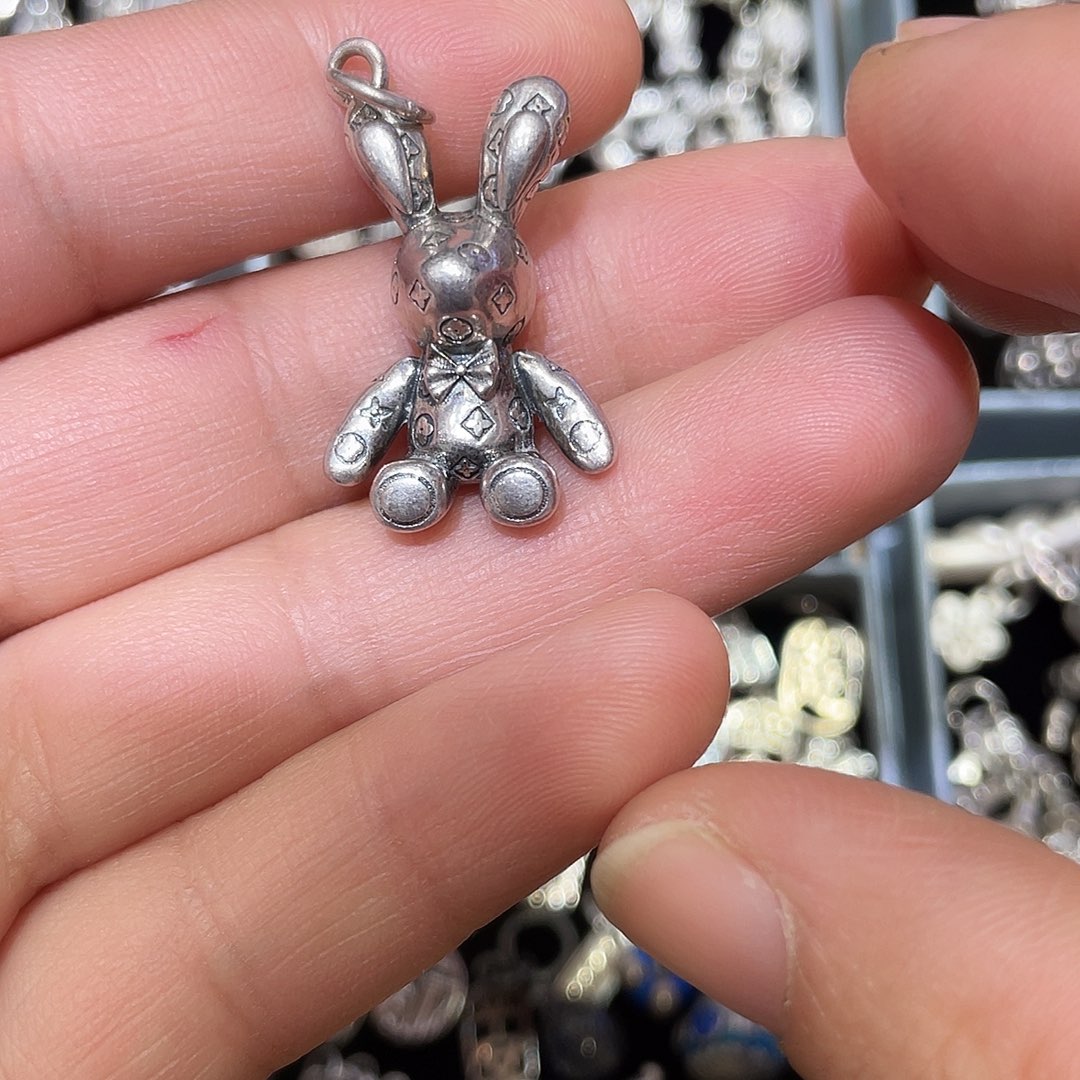 吊坠足银纯银时尚好看百搭