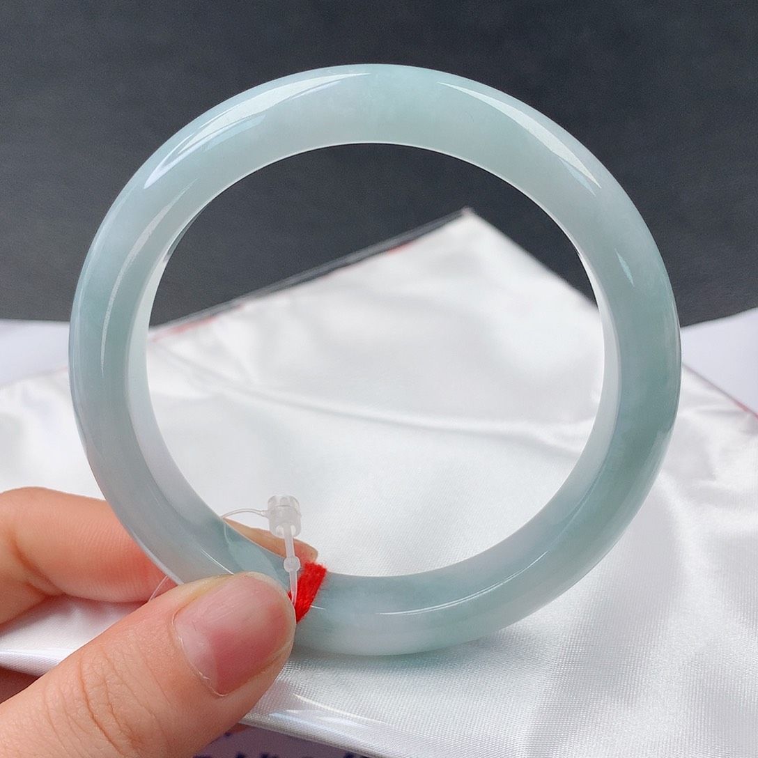 翡翠手镯未镶嵌45正60.6