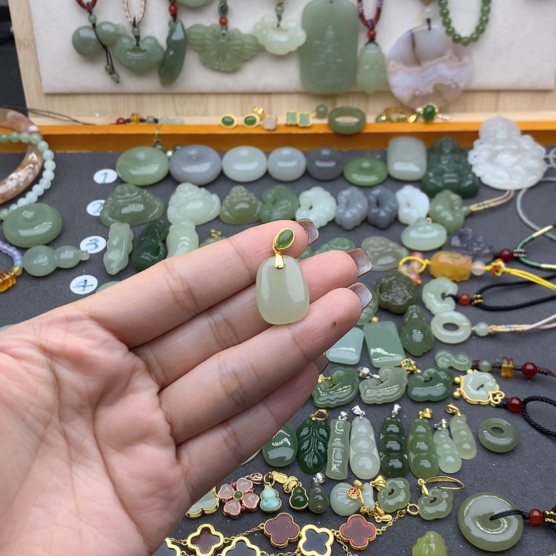 和田玉吊坠(不含链)银S925镶嵌