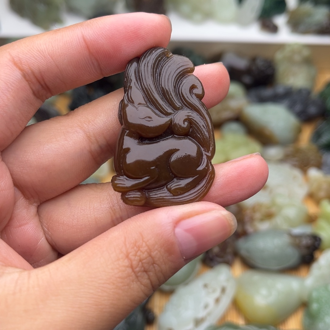 和田玉未镶嵌颈饰