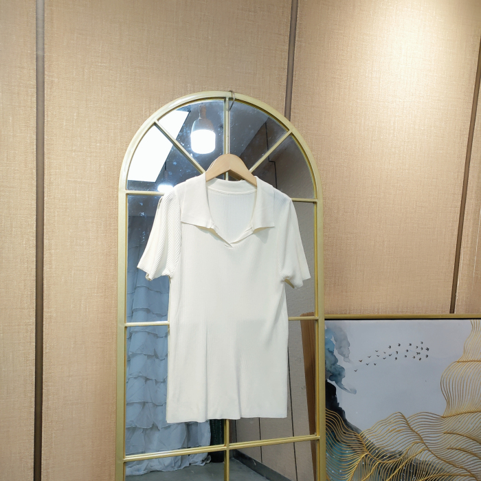 AK88孕妇杏色针织衫90-140