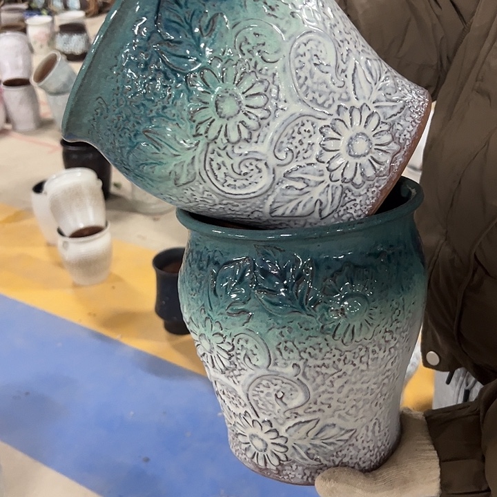 高度20厘米口18厘米