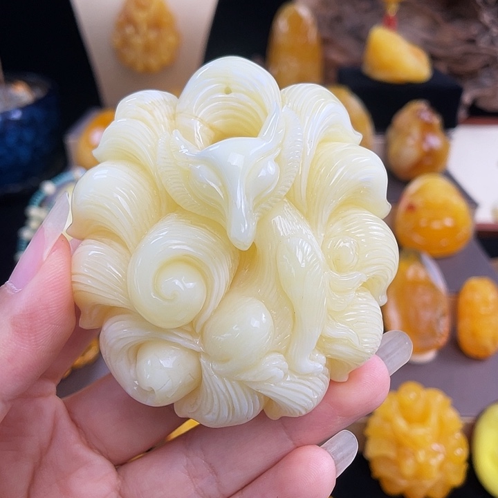 琥珀未镶嵌珠宝奇石