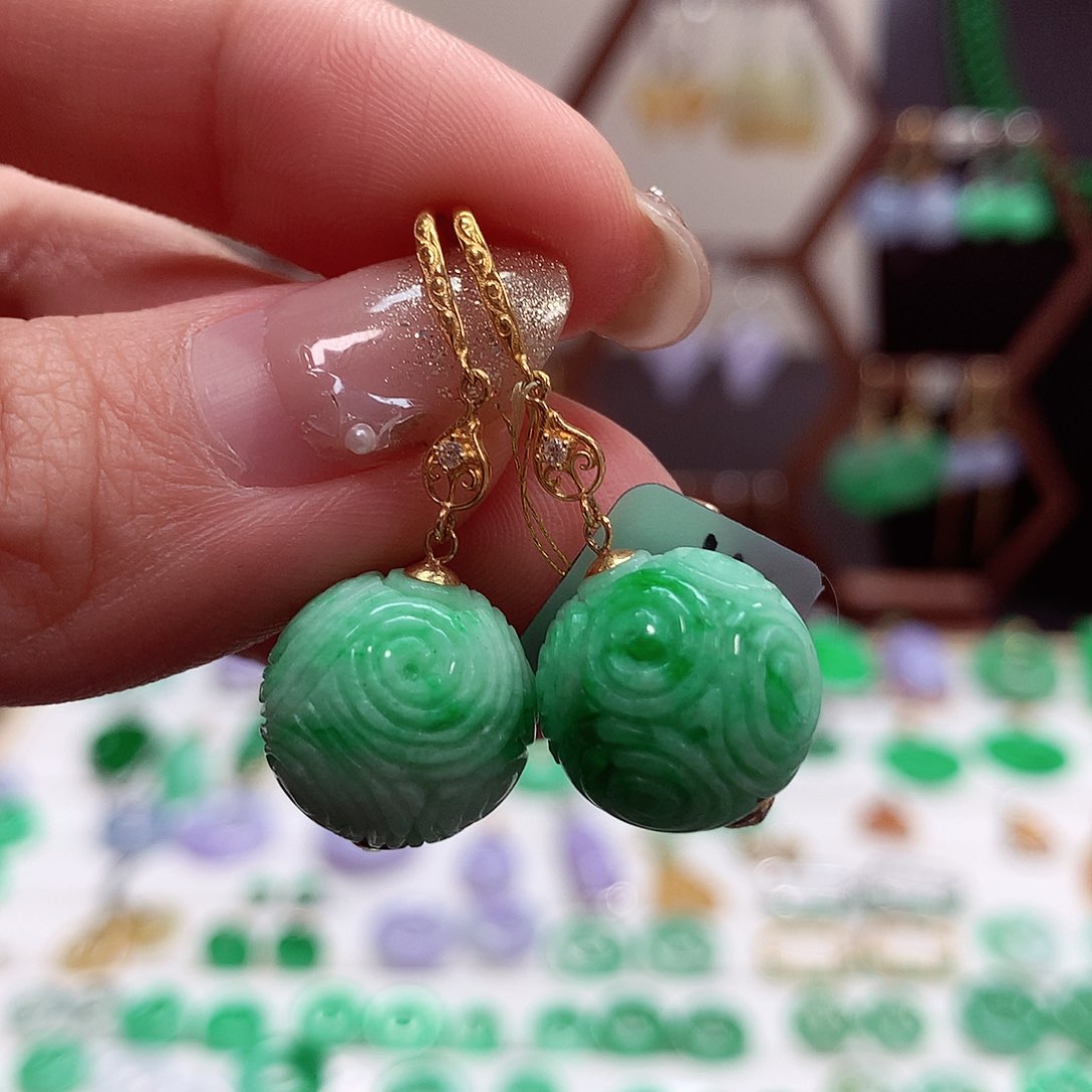 翡翠耳饰18K金镶嵌天然翡翠