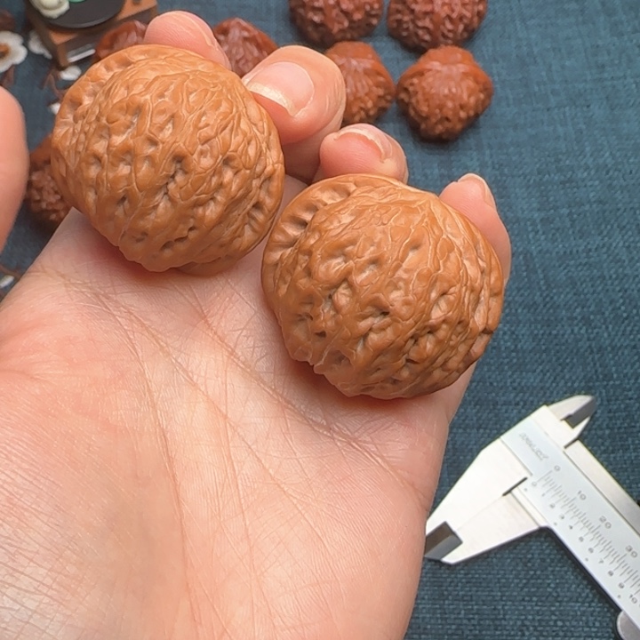 文玩核桃把件铁锤38.5