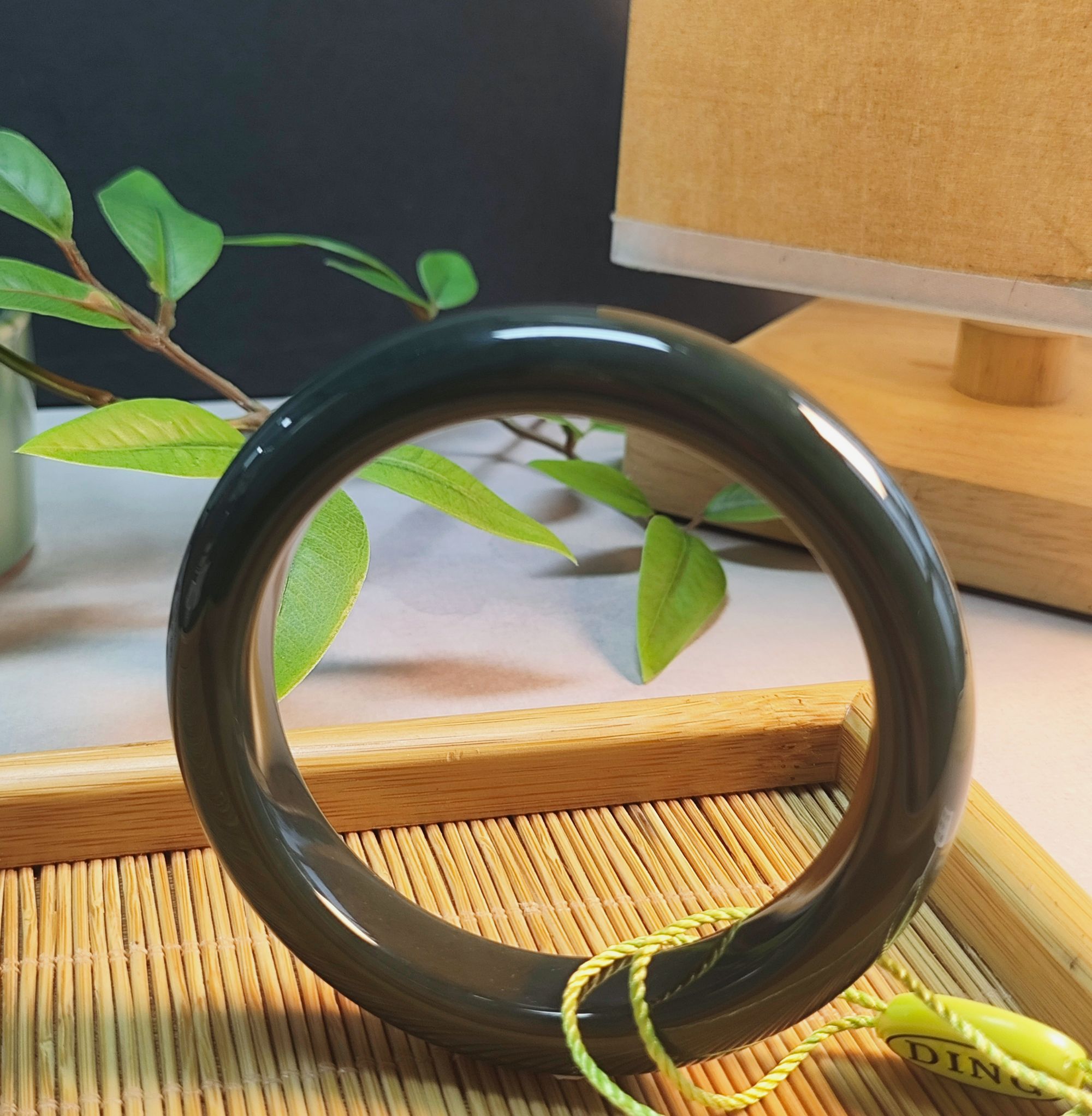 天然和田玉且末蓝手镯