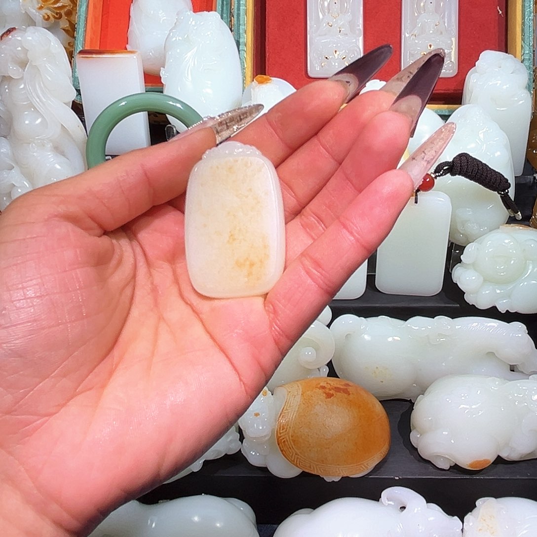 和田玉挂件未镶嵌