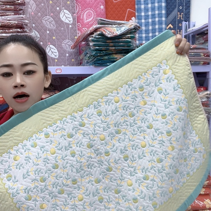 棉绿色小樱桃纯棉