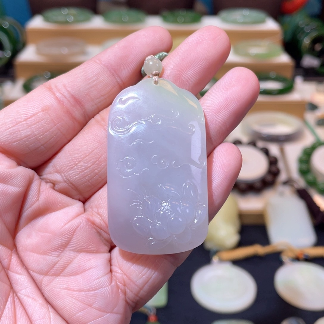 和田玉高品烟紫翠荷花牌未镶嵌