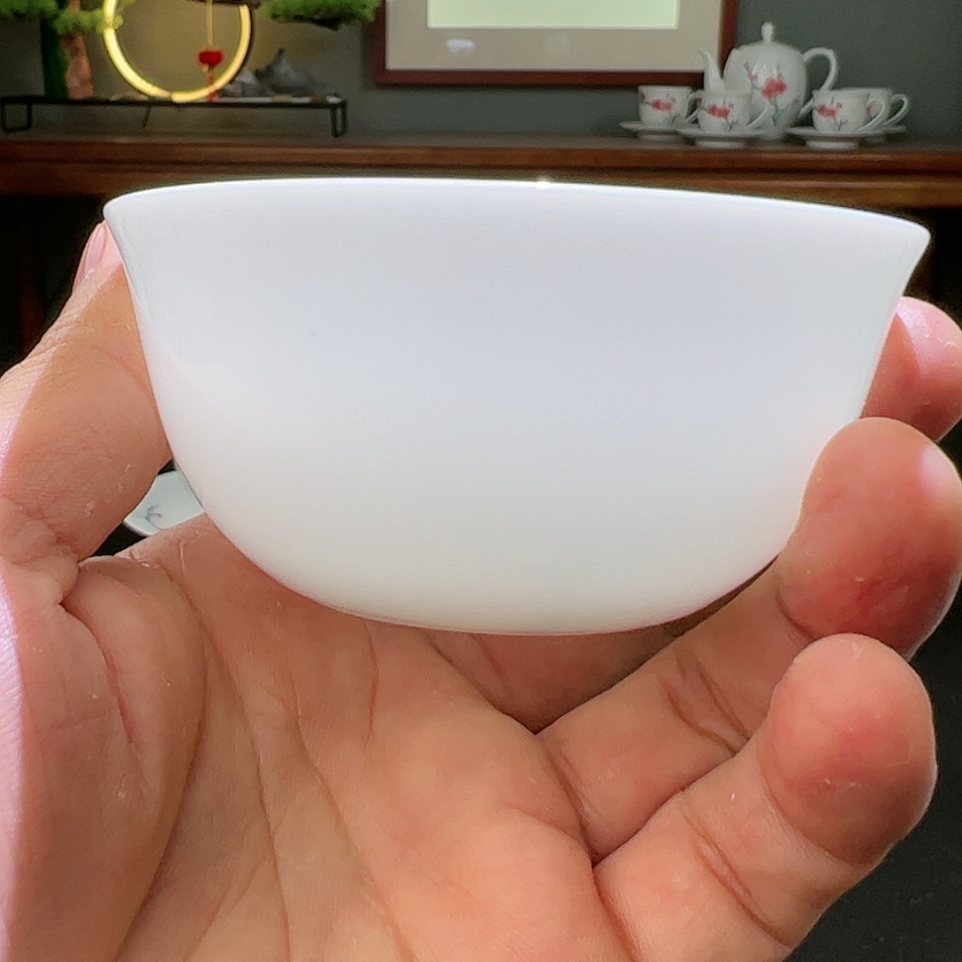 素胎卧足鸡缸杯一级品