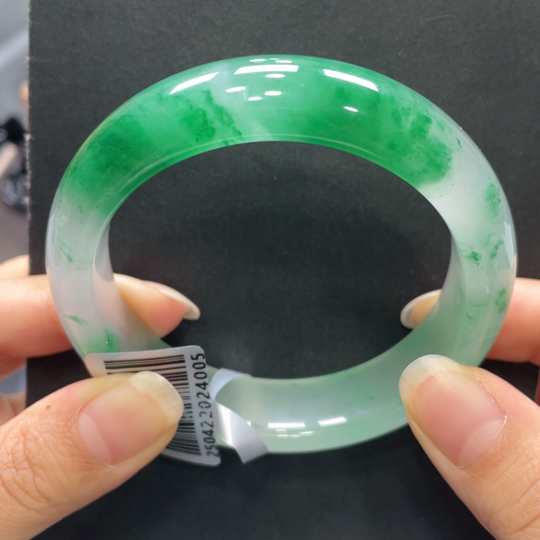 @***药石英质玉手镯未镶嵌