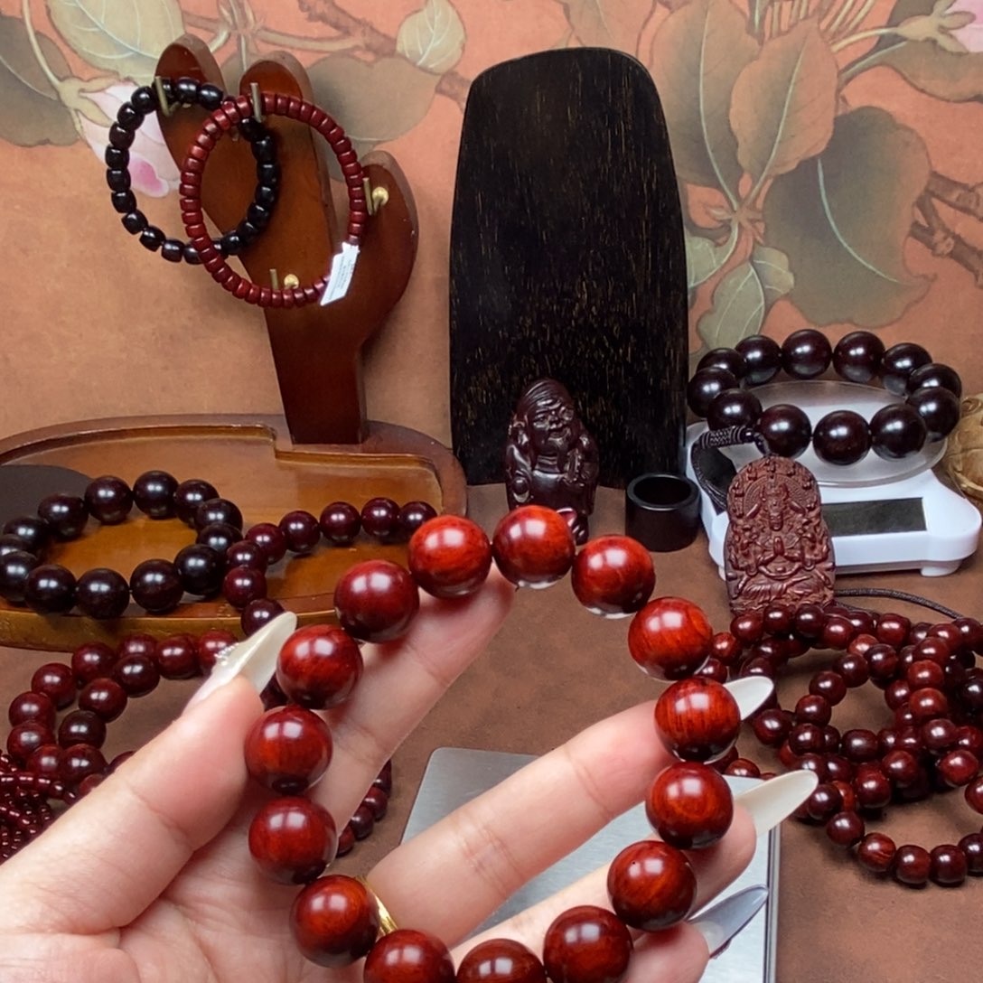 飞***斗檀香紫檀（小叶紫檀）1.5泥料