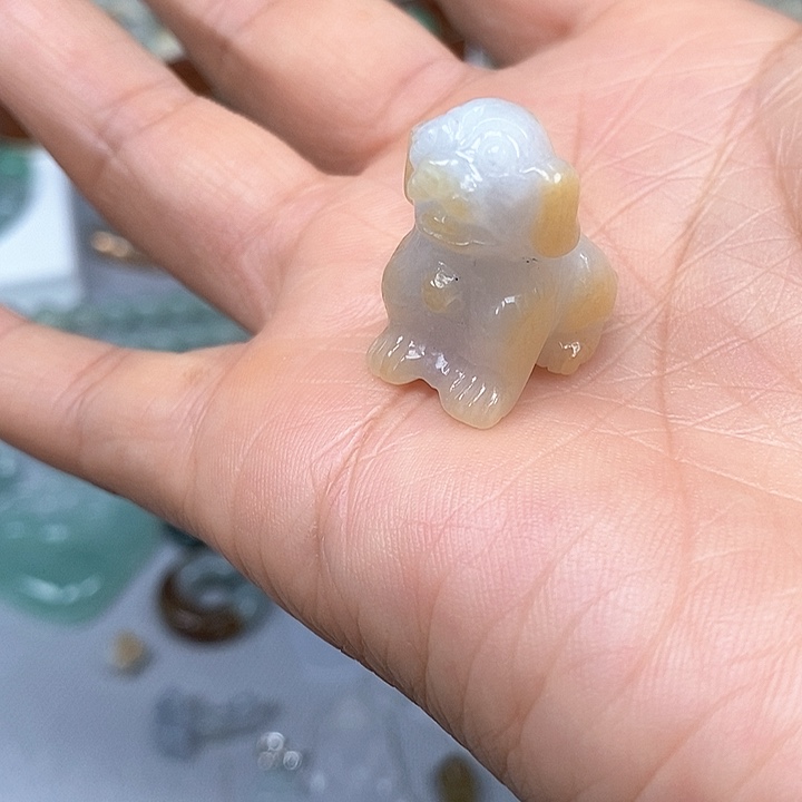 翡翠颈饰未镶嵌898888888