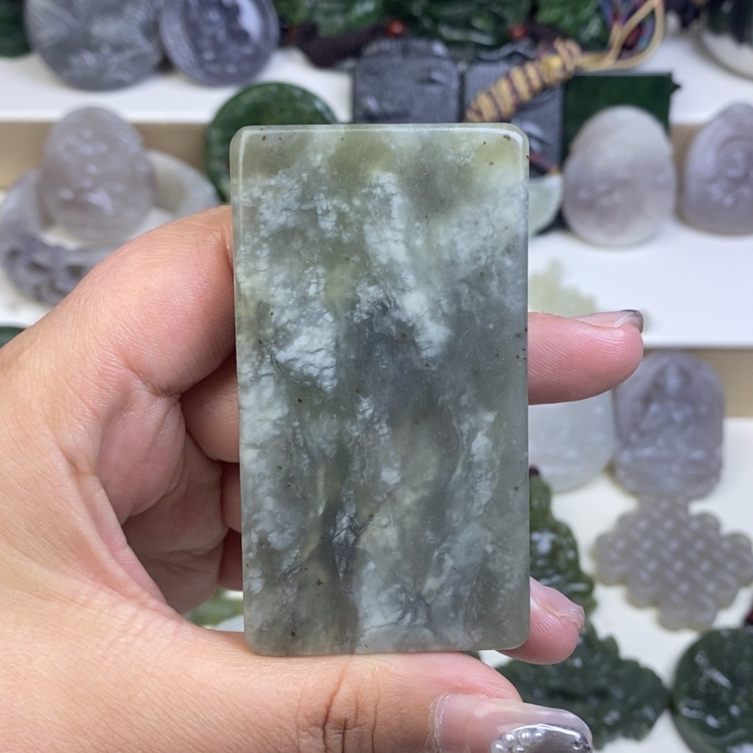 和田玉吊坠未镶嵌吊坠开播炸