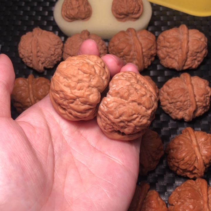 文玩核桃把件蛙饼42