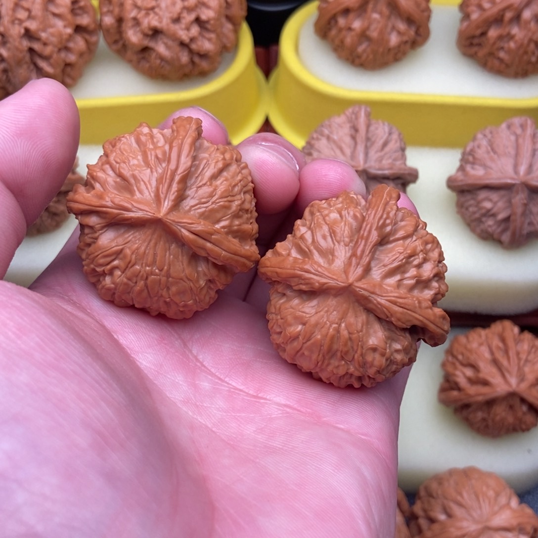 文玩核桃把件k金锭元宝三棱40