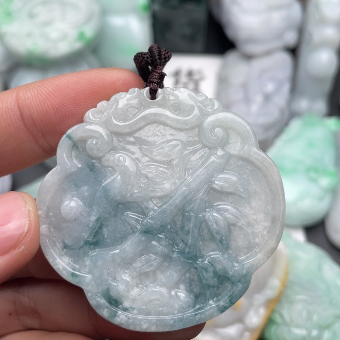 翡翠未镶嵌吊坠(不含链)