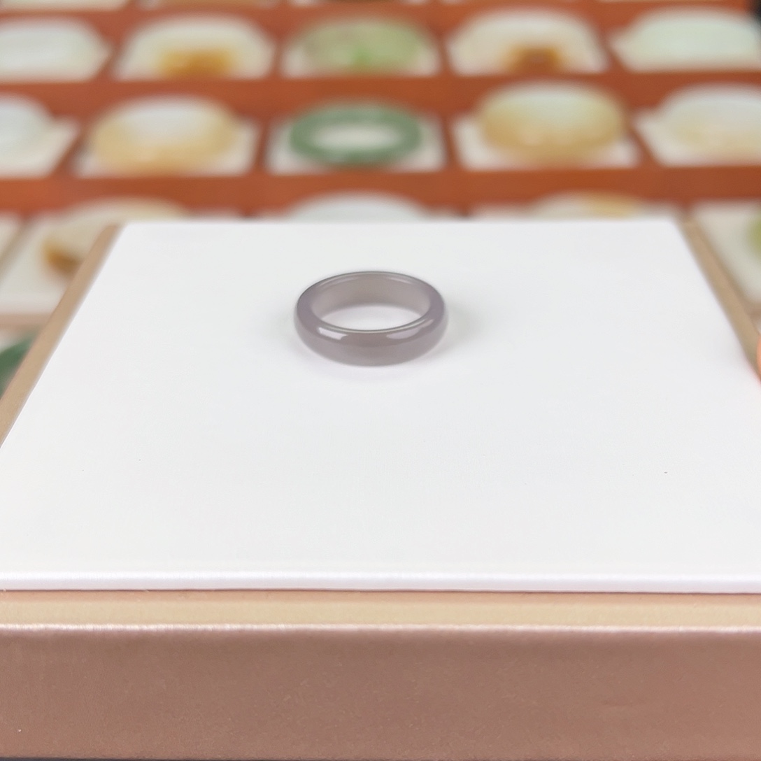 和田玉未镶嵌戒圈和田玉烟紫戒圈