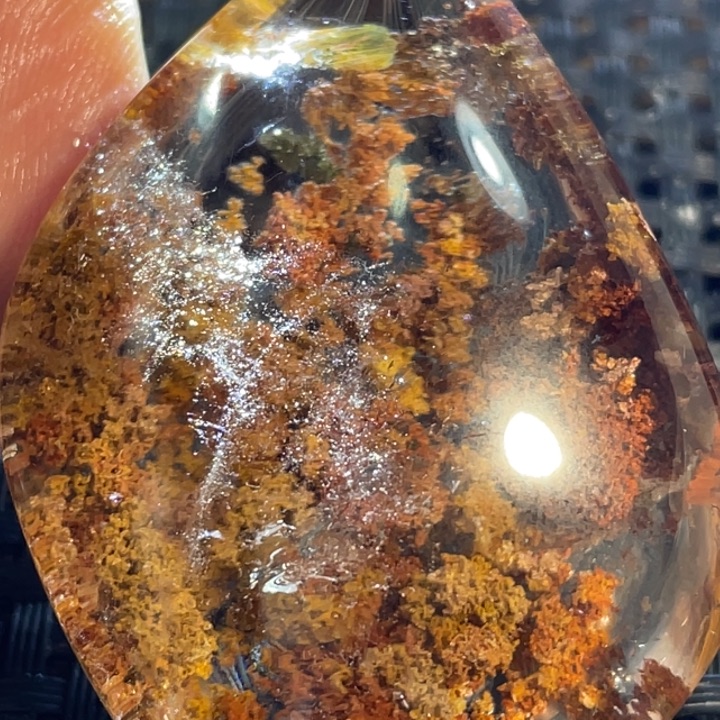 水晶吊坠(不含链)未镶嵌莲**辉