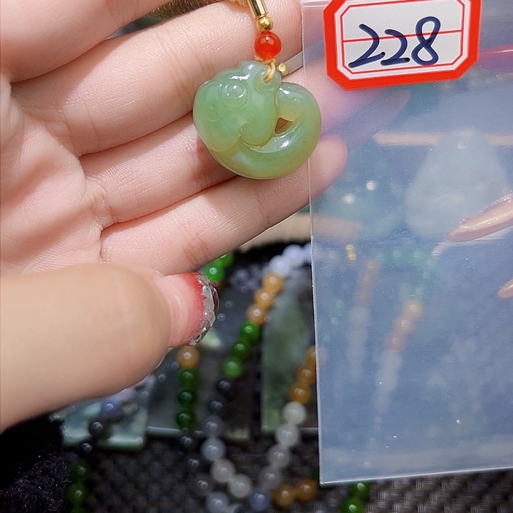 和田玉和田玉边角料随机发未镶嵌