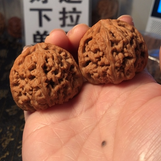 把件文玩核桃南疆石41mm