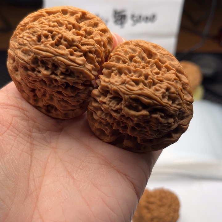文玩核桃吊坠南疆47