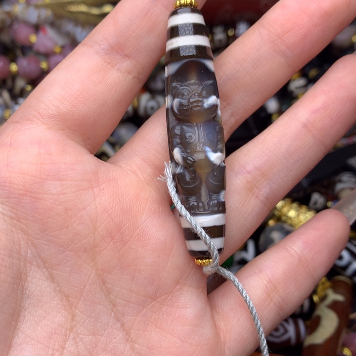 玛瑙/玉髓未镶嵌发一个