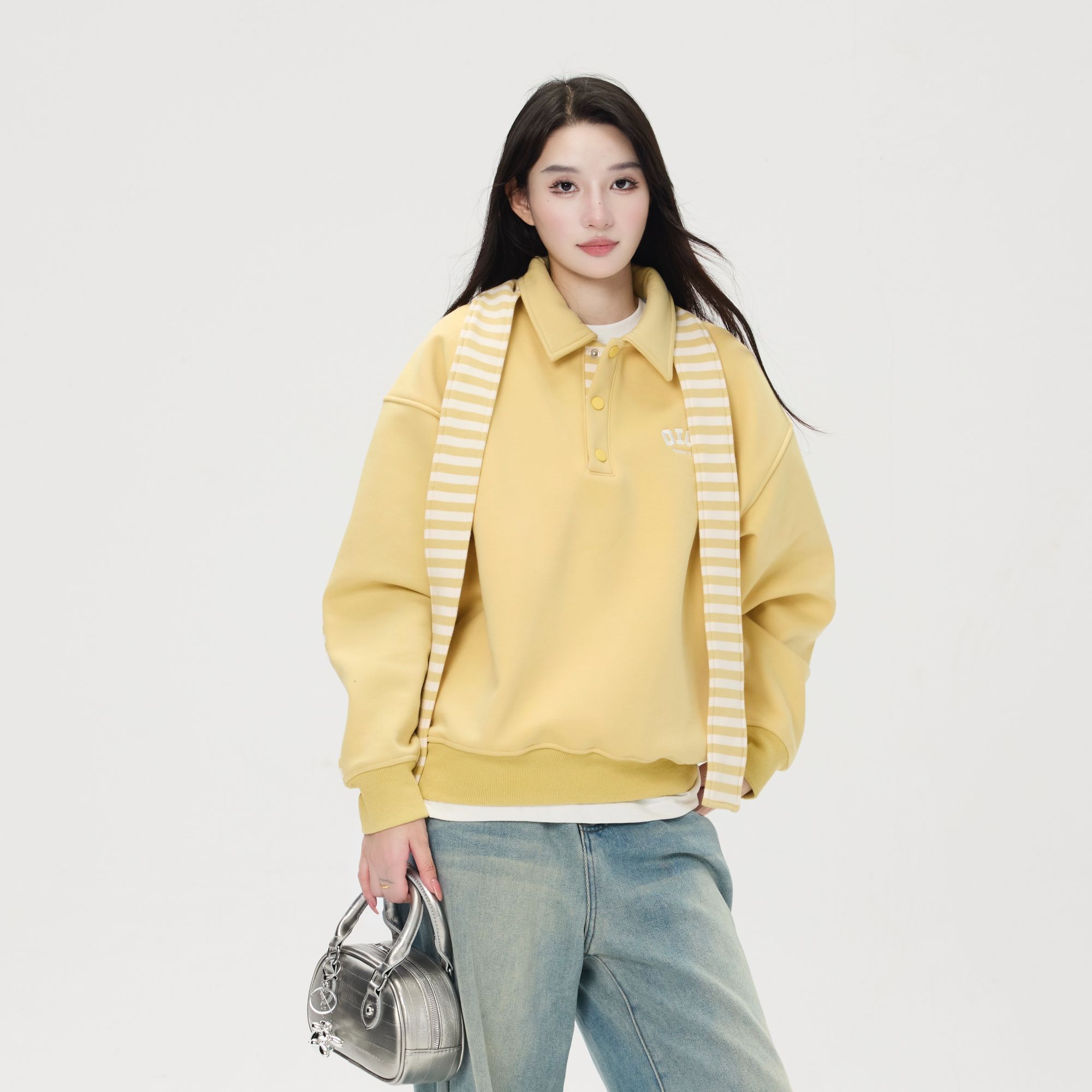 byo!oi OIOI秋冬复古时尚翻领条纹撞色加绒卫衣减龄情侣休闲长袖