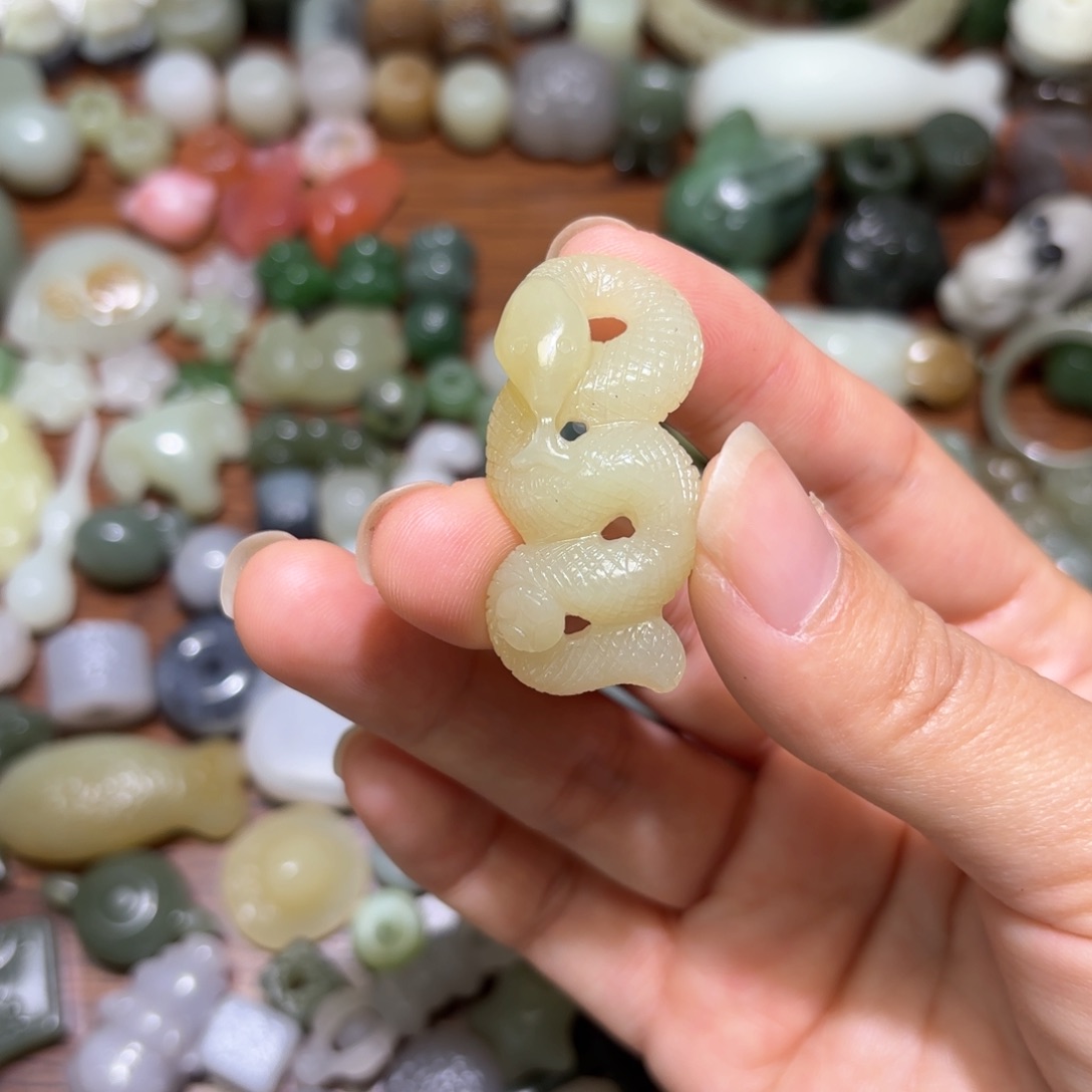 和田玉珠宝半成品未镶嵌