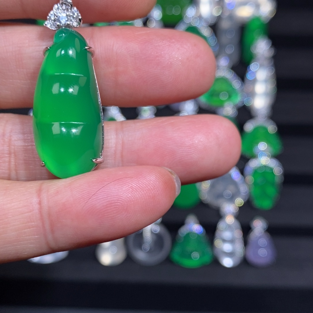 玛瑙/玉髓银S925镶嵌吊坠