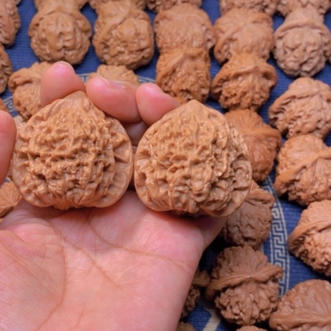 【闪购商品】吊坠文玩核桃回**滴官帽46