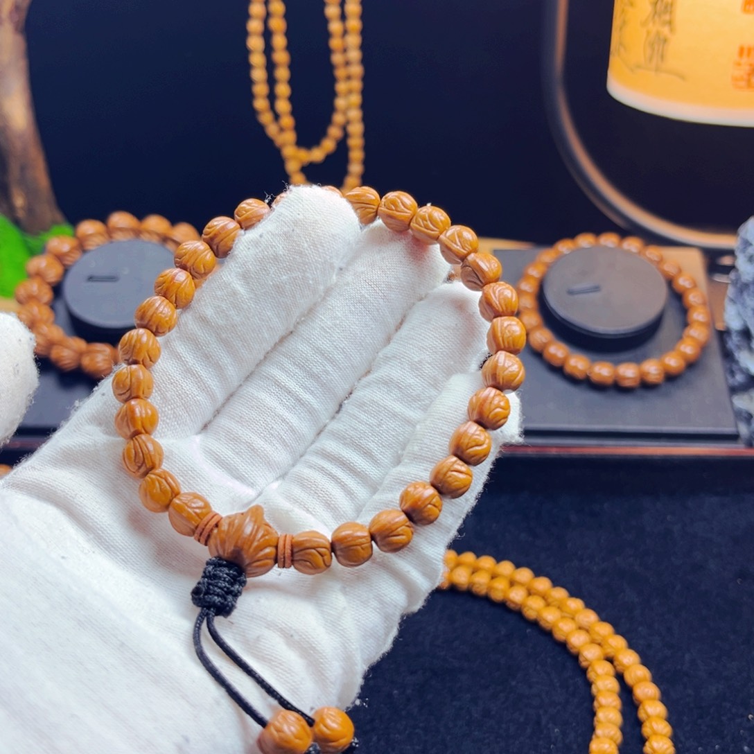 万***业吊坠桃核野生桃核