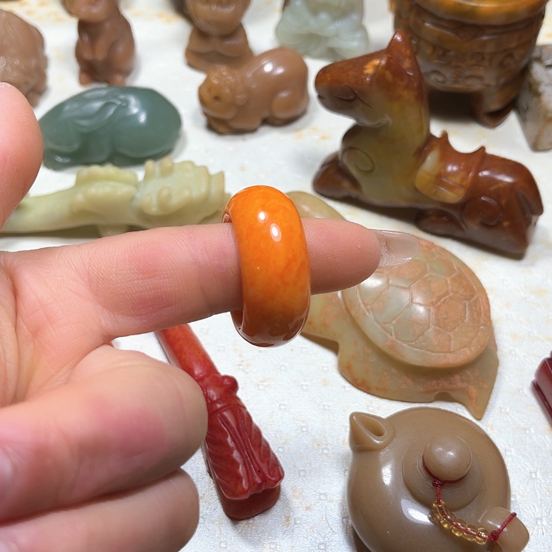 白玉菩提吊坠白玉菩提吊坠