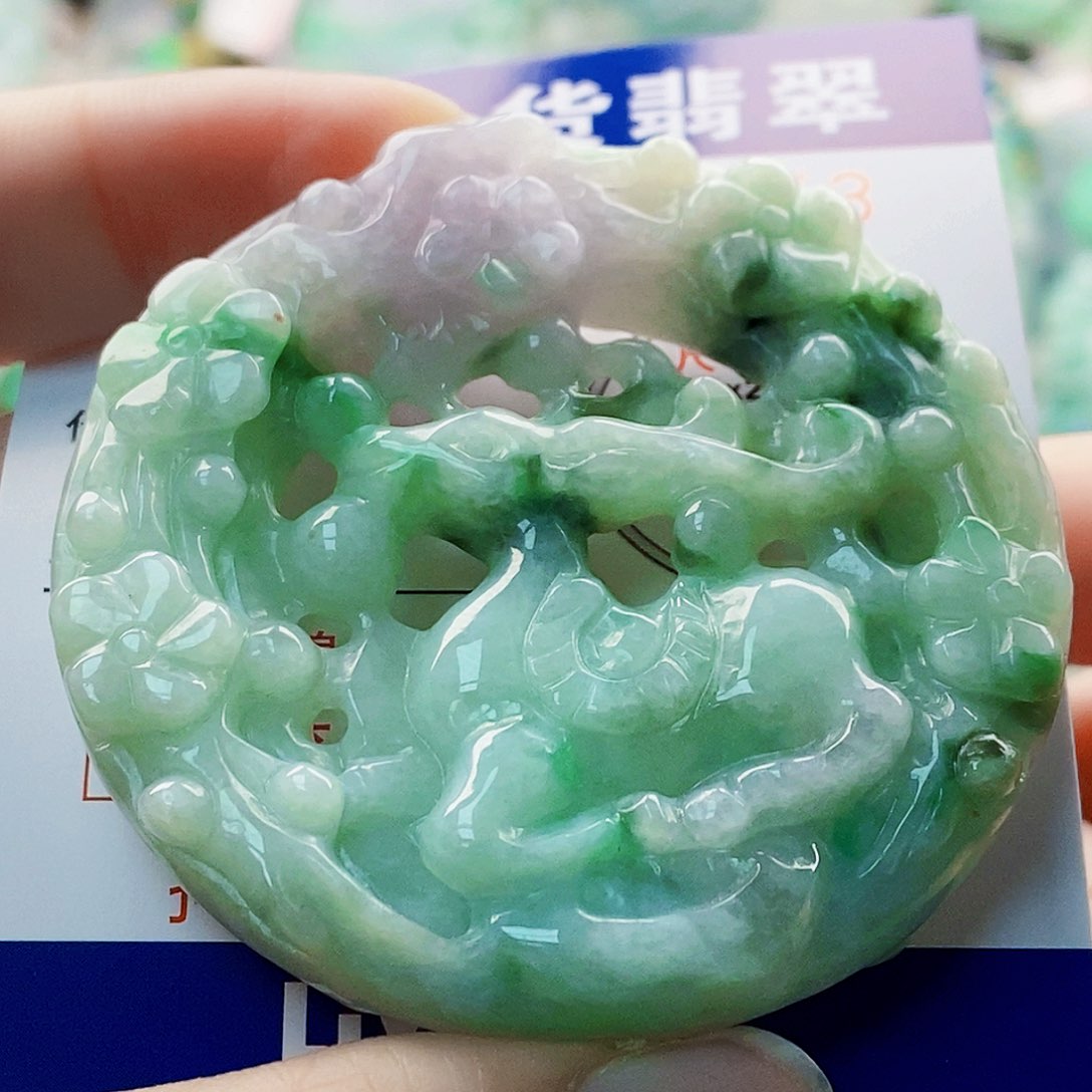 吊坠(不含链)未镶嵌翡翠