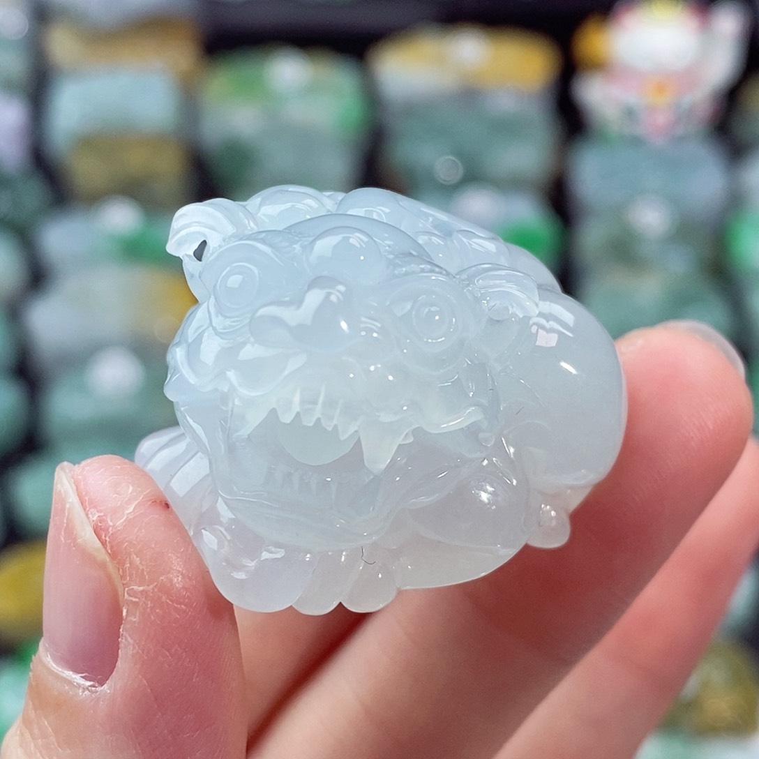 颈饰未镶嵌翡翠天然