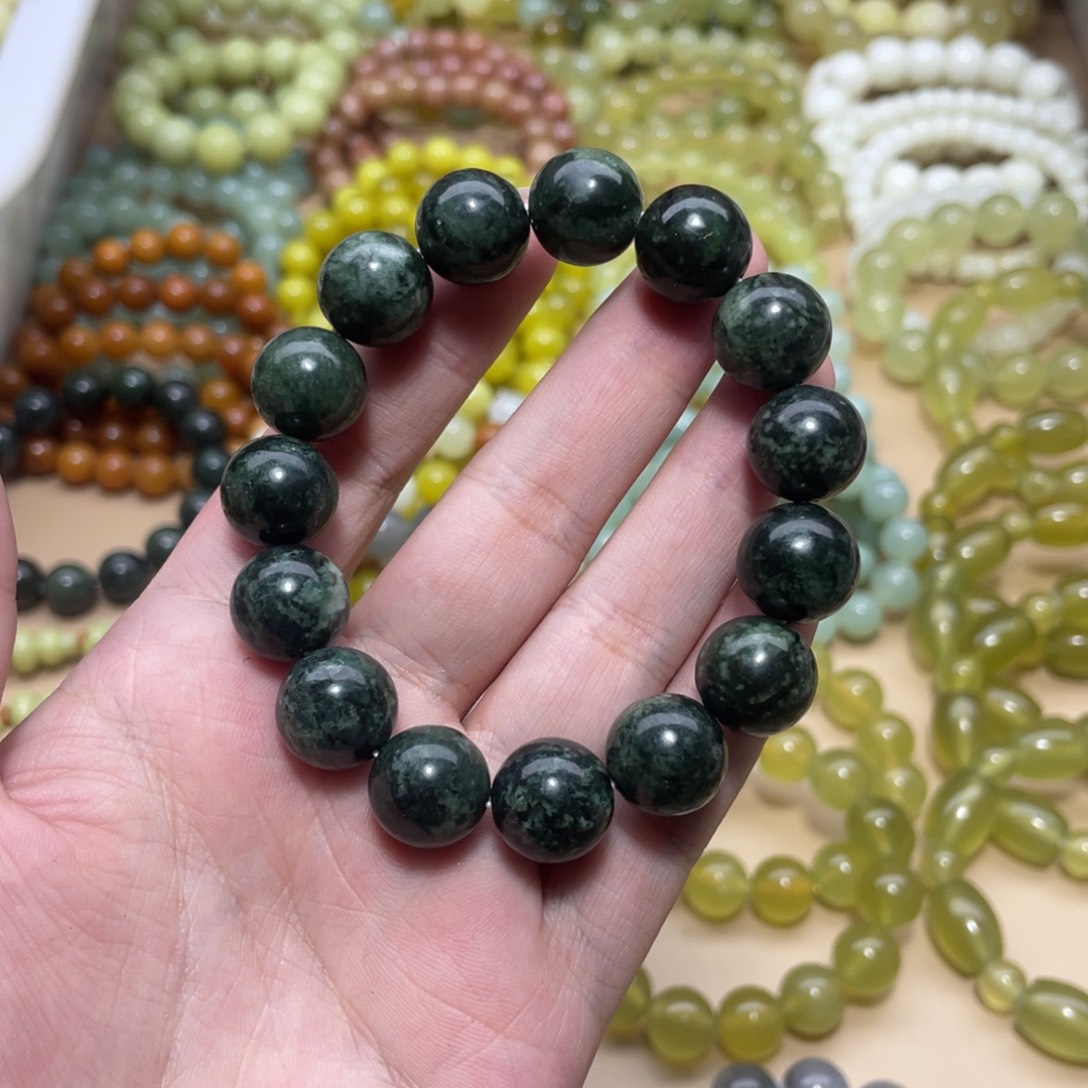 蛇纹石玉未镶嵌手链