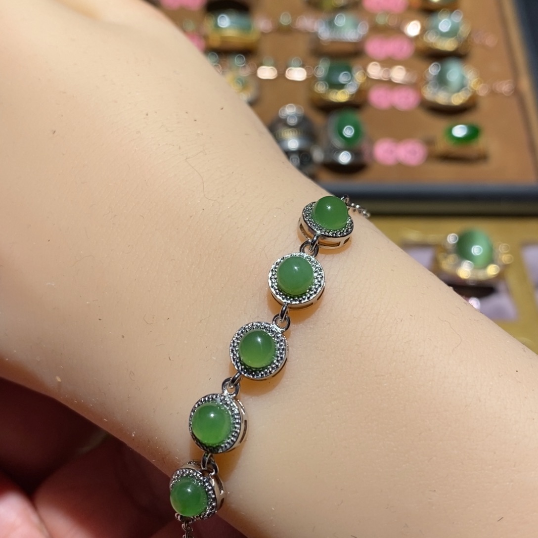 和田玉（碧玉）戒指未镶嵌