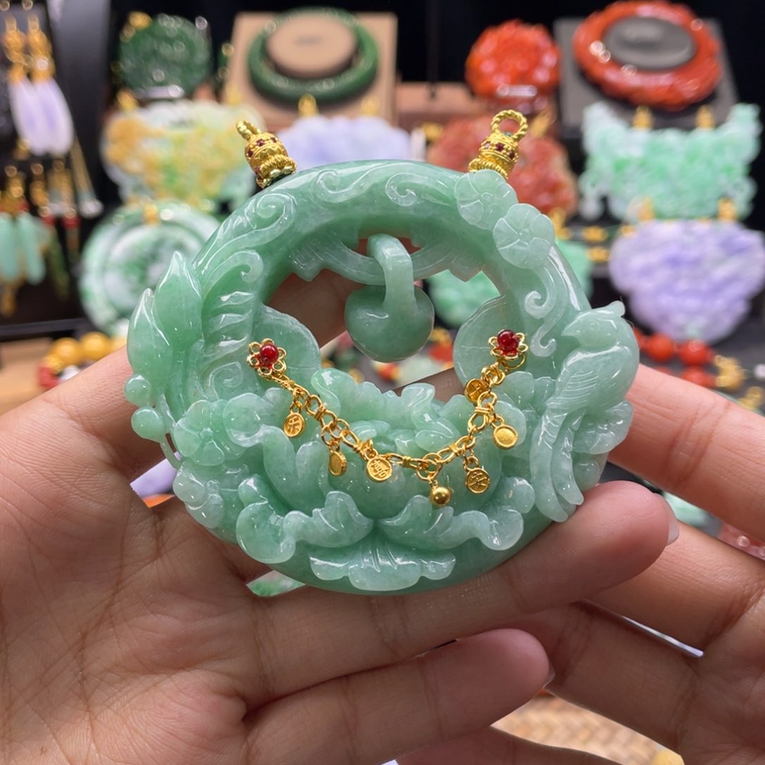 翡翠颈饰未镶嵌代编织