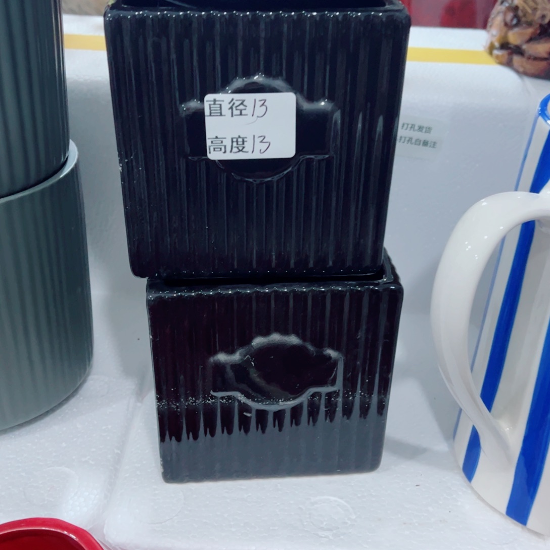 有孔，陶瓷花盆满10米包邮发货