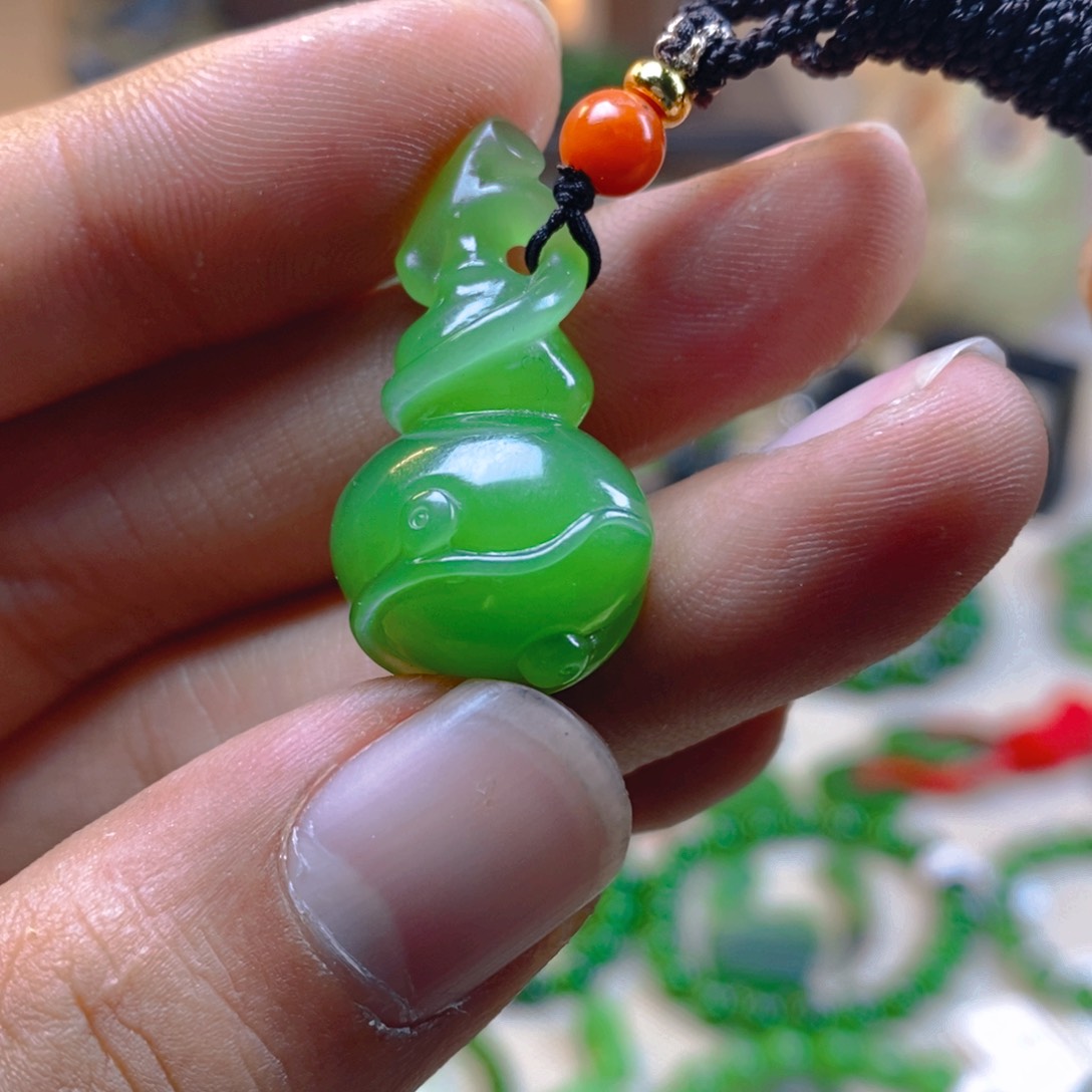 和田玉颈饰未镶嵌钰*