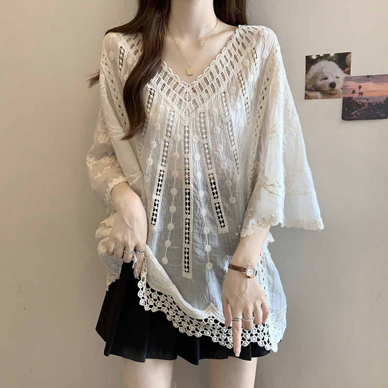 大码法式V领钩花镂空短袖t恤女夏季胖mm遮肚子外搭罩衫蝙蝠袖上衣