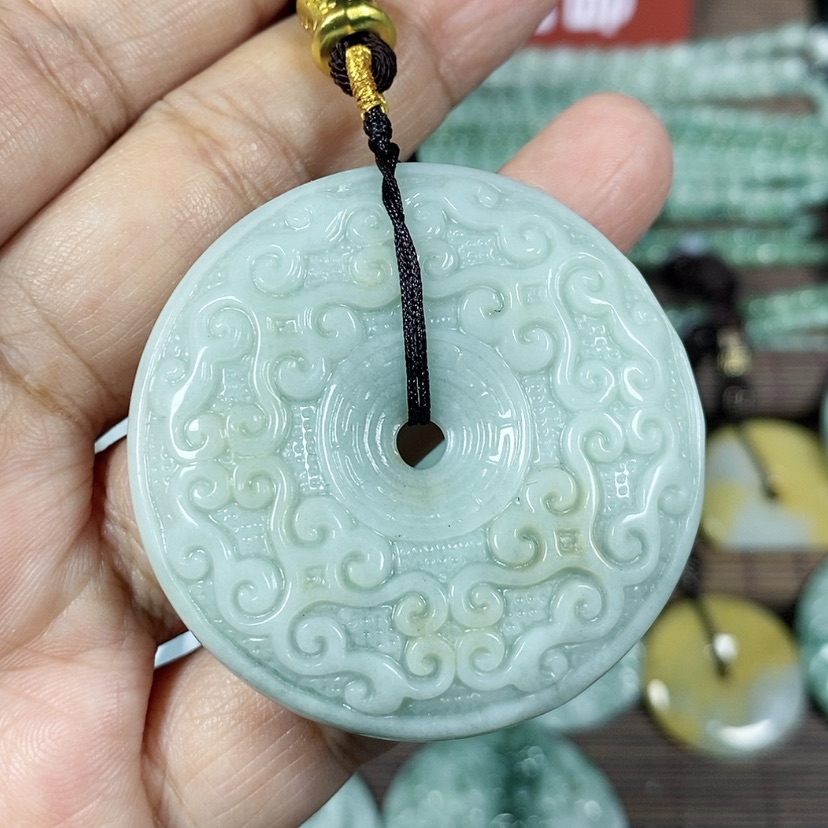 【闪购商品】翡翠颈饰未镶嵌玉吊坠翡翠玉仿古平安扣