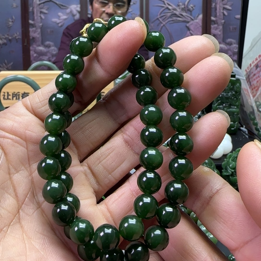 和田玉未镶嵌珠宝奇石