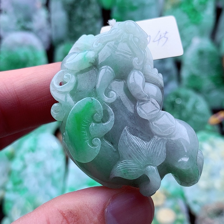 翡翠吊坠(不含链)未镶嵌