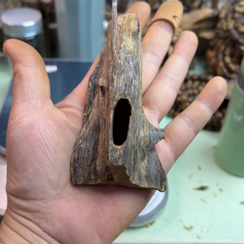 沉香碎屑沉香幸****斯棋楠翠绿23克