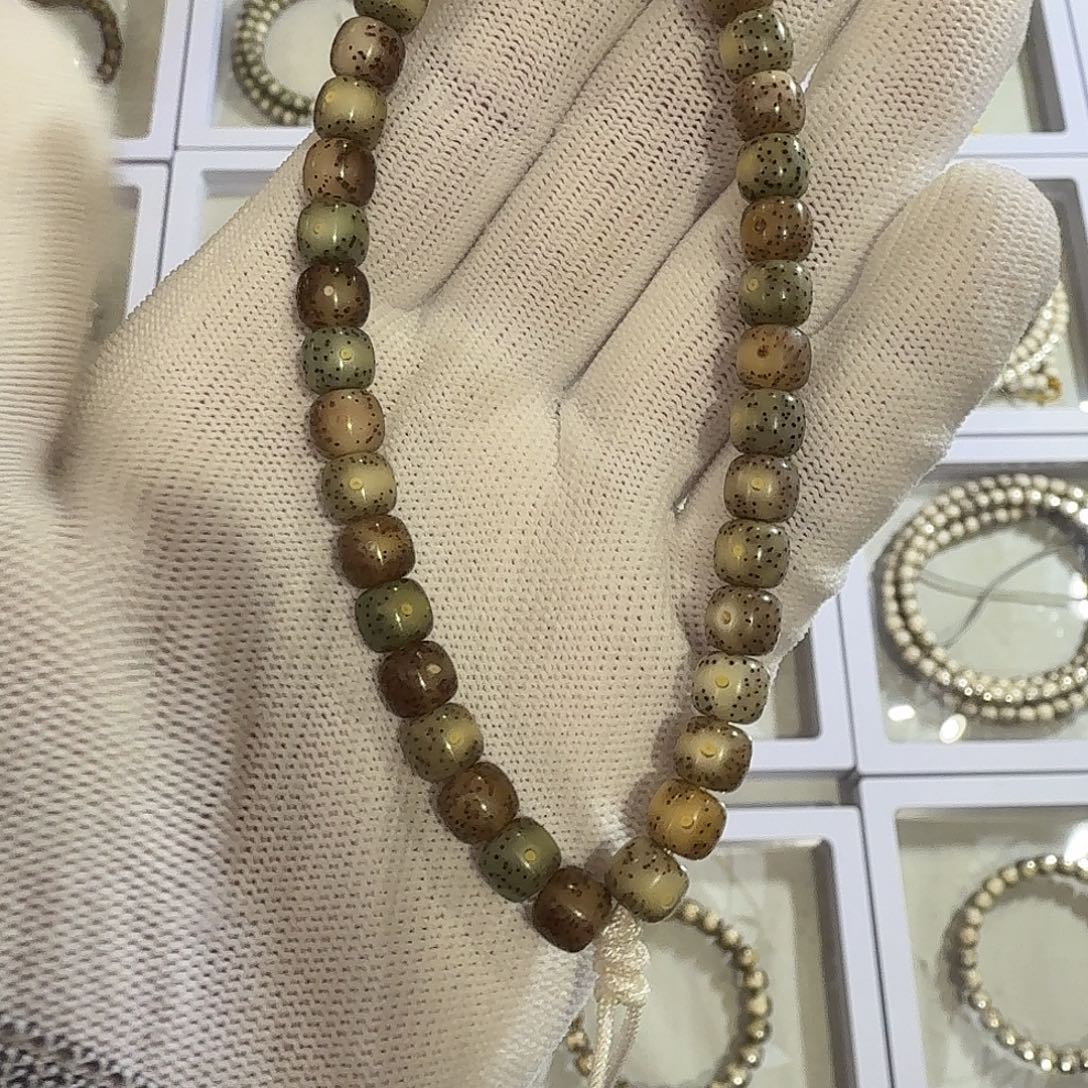 @***兰吊坠星月菩提手持 小云