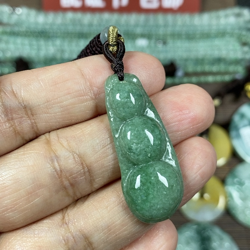 【闪购商品】翡翠颈饰未镶嵌玉吊坠翡翠玉福豆