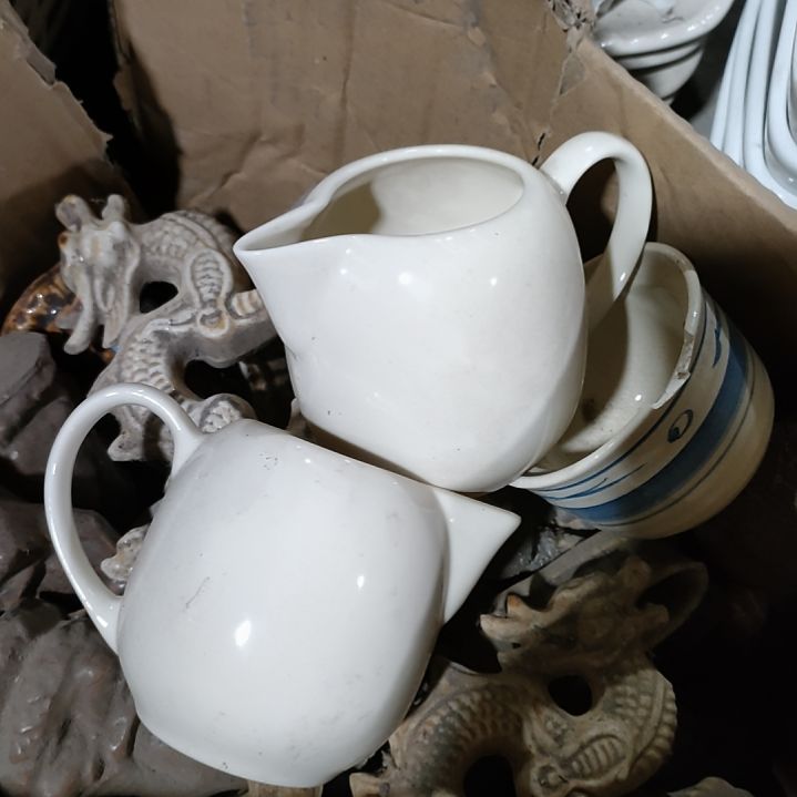 摆件陶瓷盘子碗啥都有